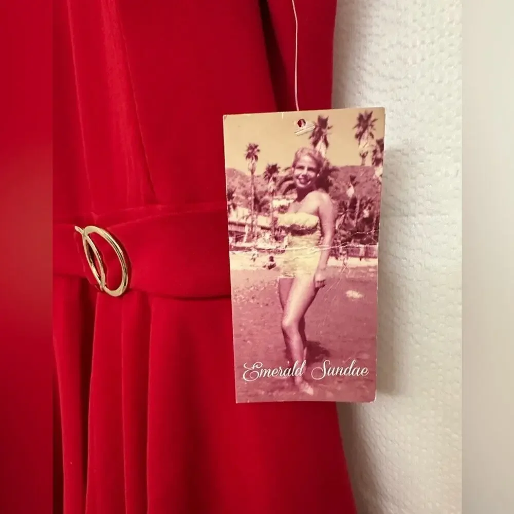 Red Sleeveless Party Dress